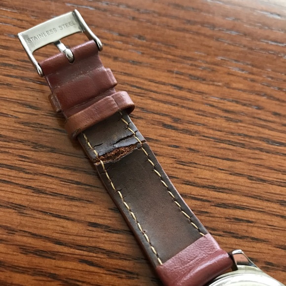 Leather Fossil Watch - Picture 5 of 6